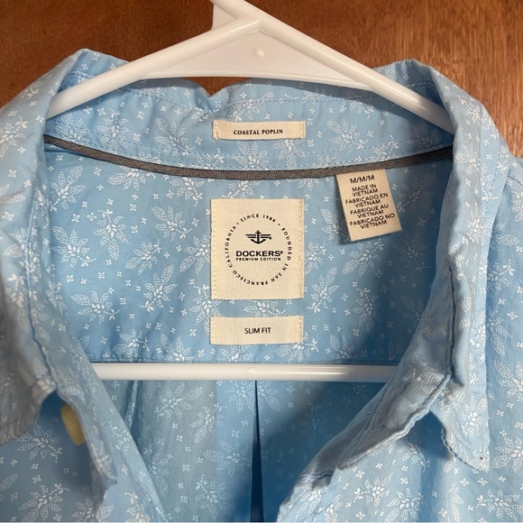 Dockers button down shirt - Picture 3 of 4
